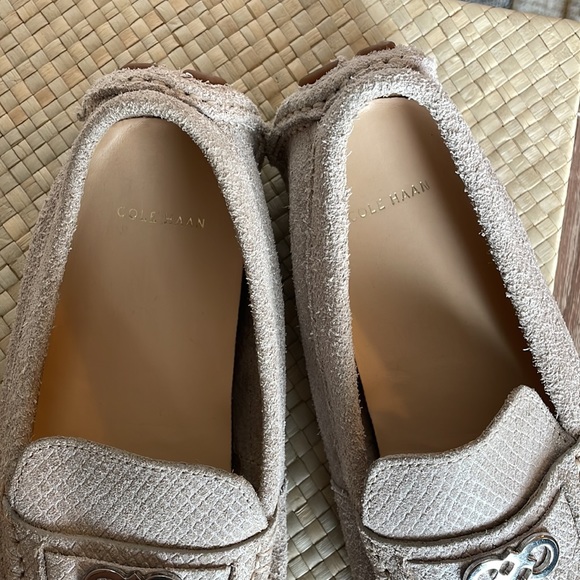 Cole Haan Shelby Logo II Beige Suede Driver Loafer 7.5 US - Picture 9 of 13